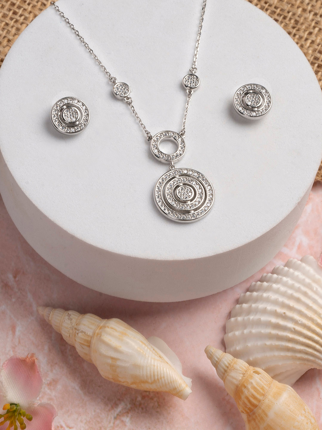 

TOUCH925 Radiant Circle 92.5 Pure Silver Cubic Zirconia Stone Studded Jewellery Set