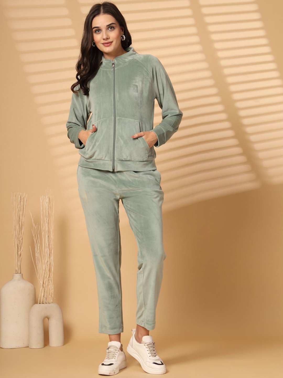 

Juelle Women Fleece Jacket with Track Pant, Green