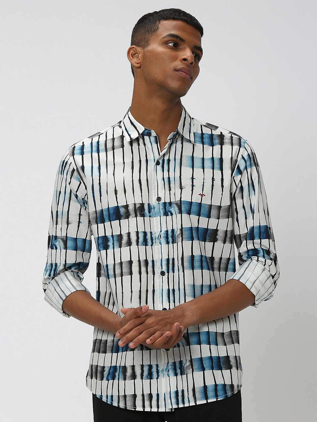 

Mufti Vertical Striped Slim Fit Pure Cotton Casual Shirt, White