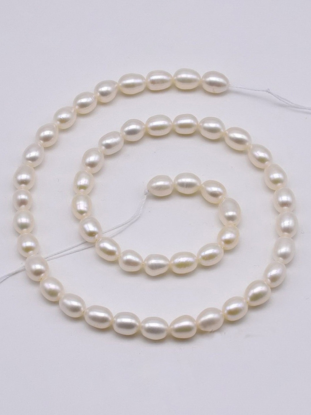 

Sri Jagdamba Pearls Dealer Artificial Beads Beaded Chain, White