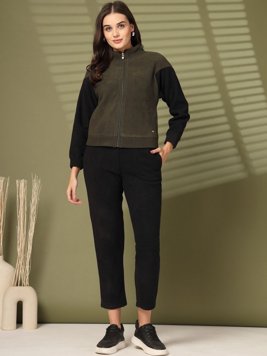 

Juelle Women Fleece Jacket with Track Pant Tracksuit, Black