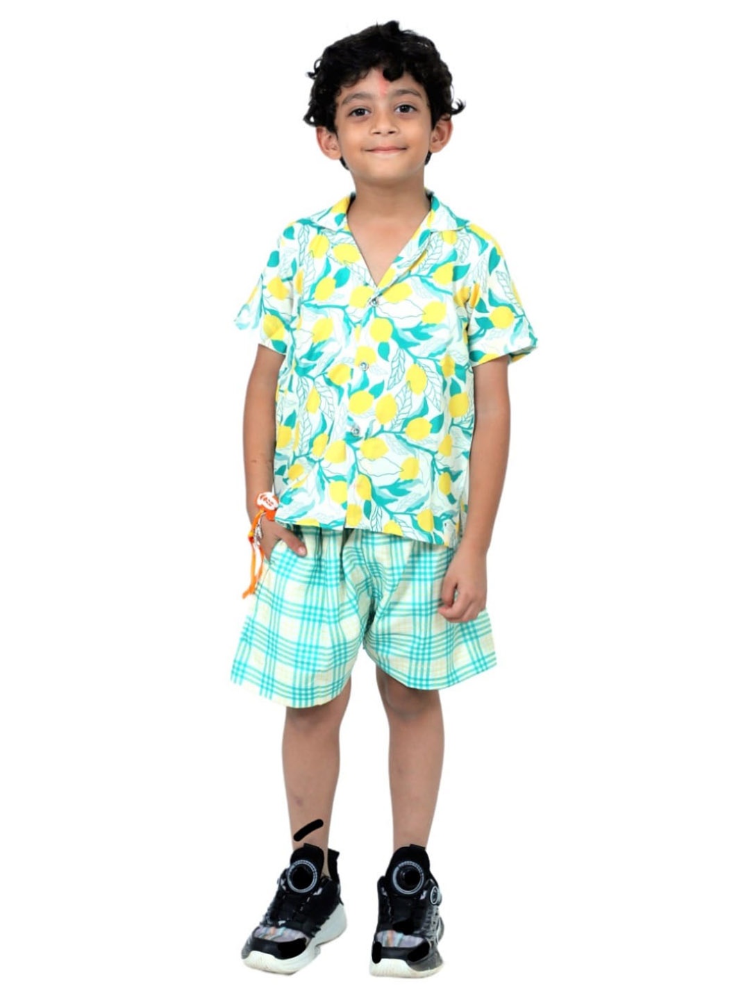 

TILISM Boys Printed Shirt Collar Short Sleeves Pure Cotton Shirt With Shorts, White