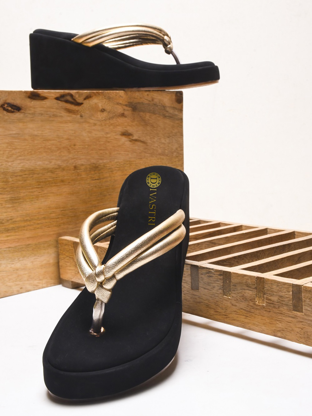 

DIVASTRI Party Platform Sandals, Gold