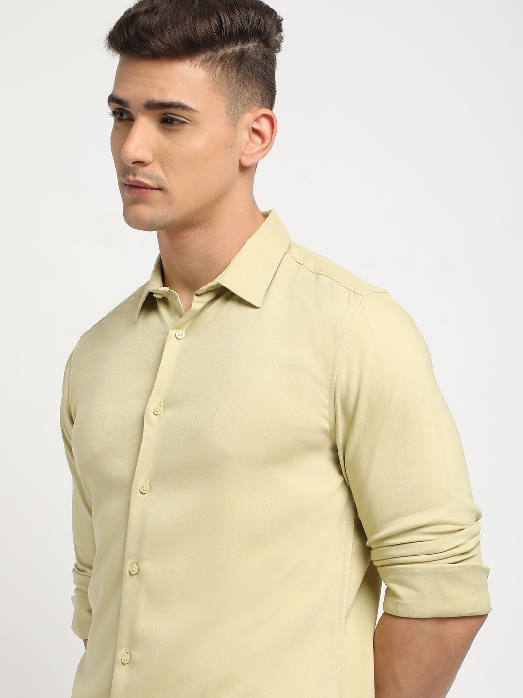 

THE BEAR HOUSE Spread Collar Long Sleeves Slim Fit Casual Shirt, Yellow