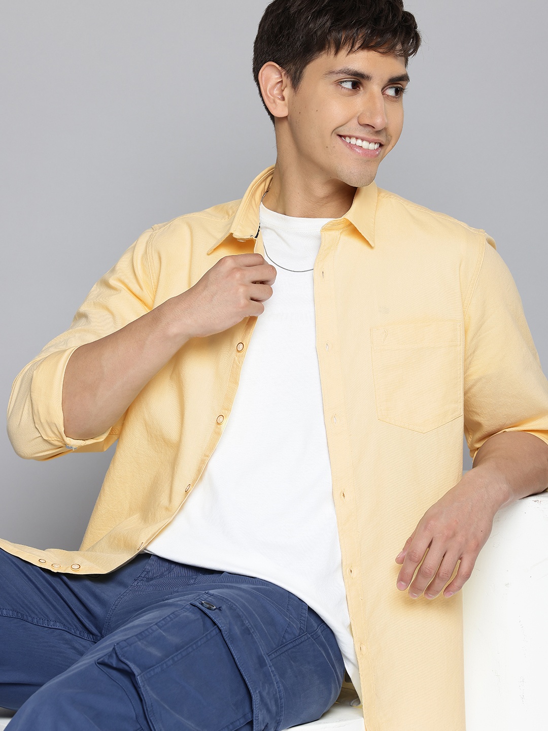 

Indian Terrain Pure Cotton Classic Fit Casual Shirt, Yellow