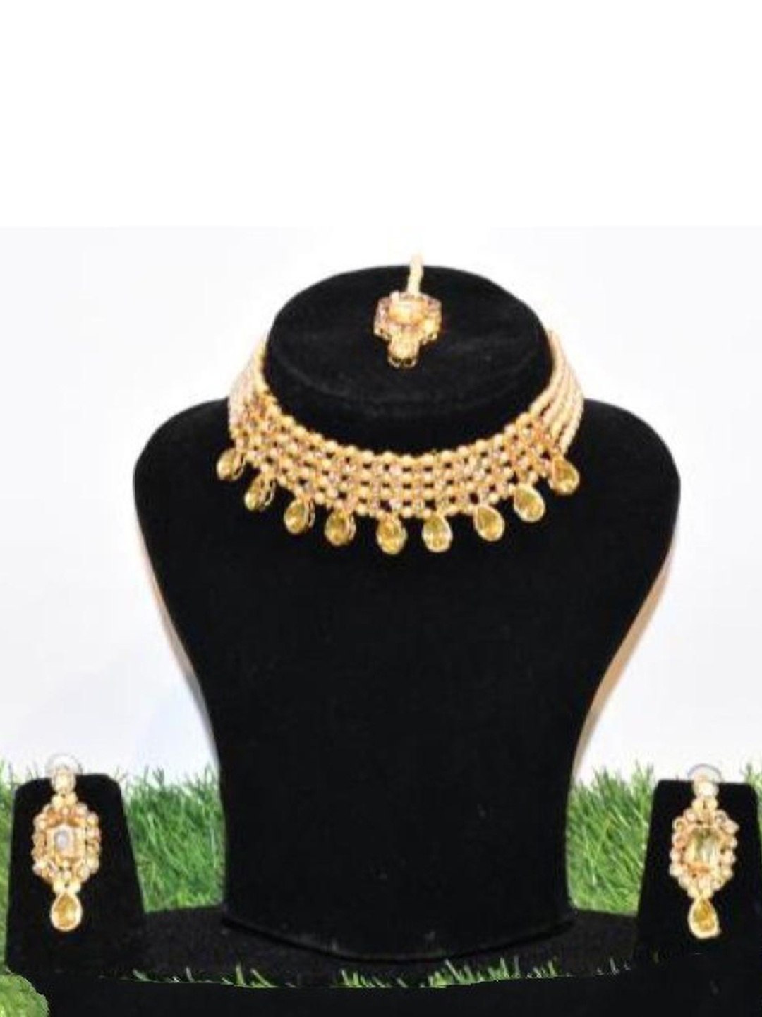 

JMBW INTERNATIONAL Gold Plated Artificial Stone Studded & Beaded Layered Jewellery Set