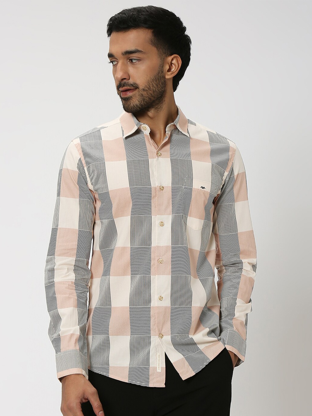 

Mufti Slim Fit Buffalo Checks Spread Collar Long Sleeve Cotton Casual Shirt, Pink