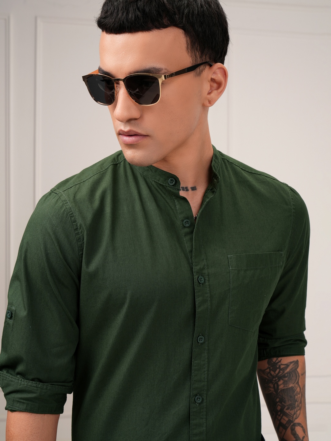 

HIGHLANDER Men Olive Green Solid Slim Fit Casual Shirt