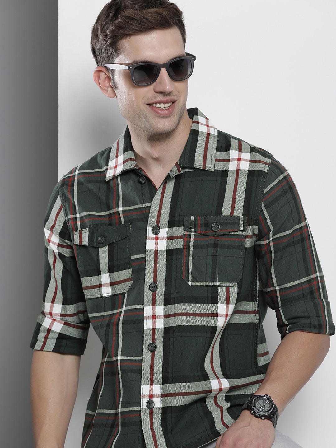 

The Indian Garage Co Men Opaque Checked Casual Shirt, Grey