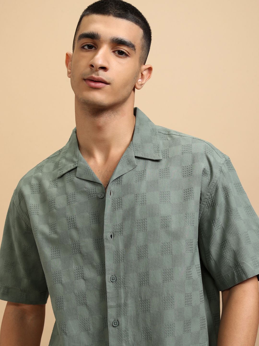 

Highlander Men Dobby Textured Solid Cuban Collar Relaxed Shirt, Green