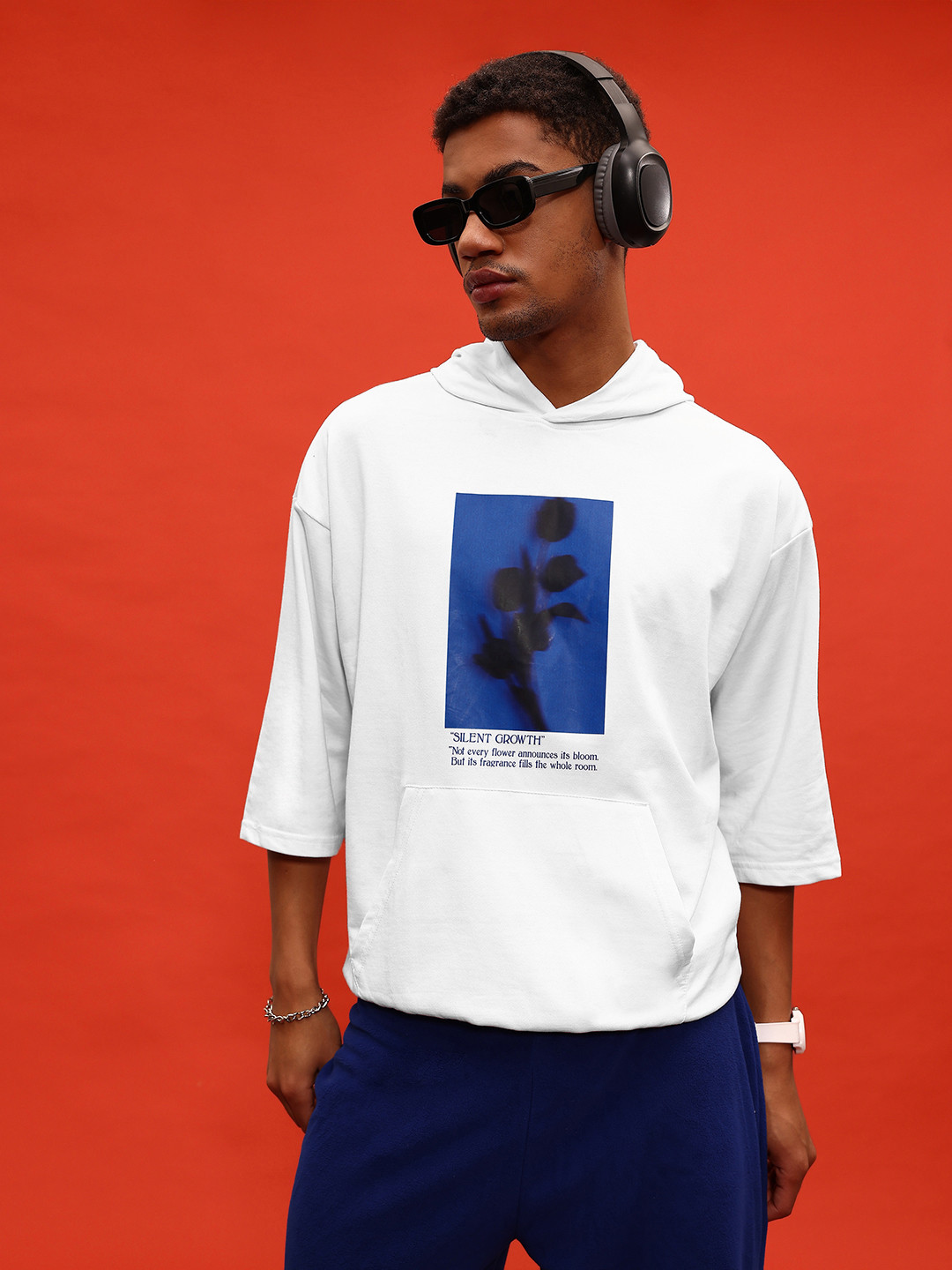 

glitchez Cheerful Art Printed Terry Oversized Hooded Sweatshirt, White