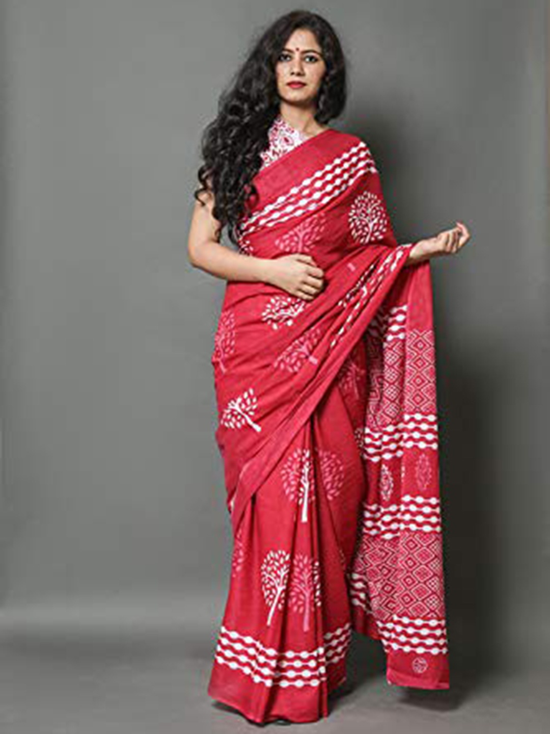 

KIAARON Ethnic Motifs Pure Cotton Block Print Saree, Red