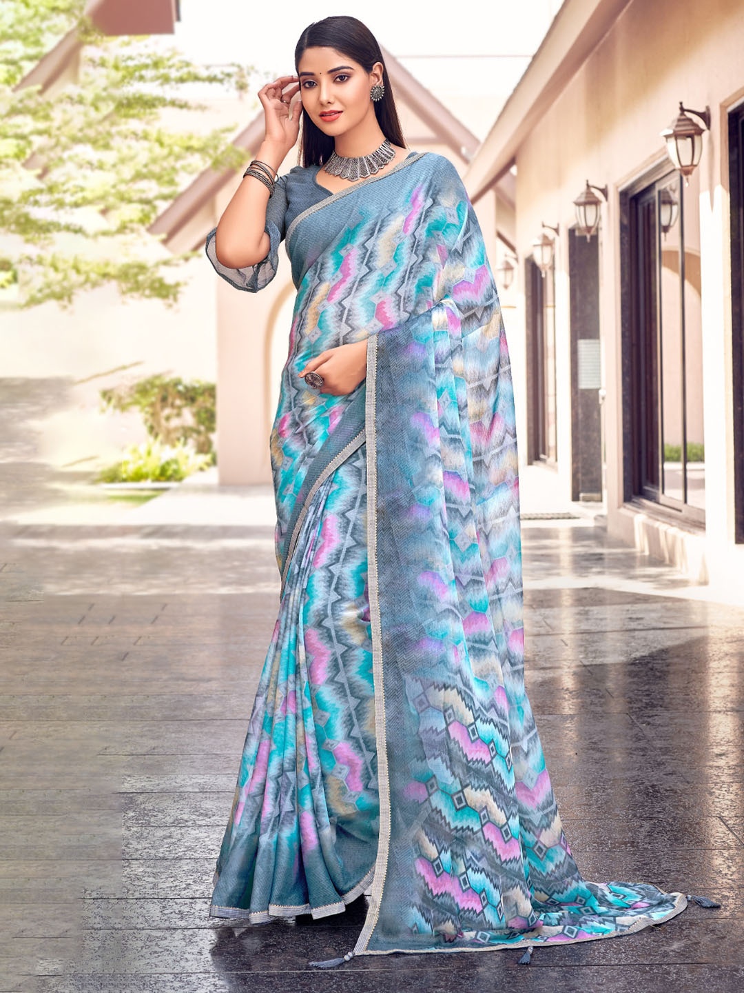 

Reboot Fashions Grey Embellished Pure Chiffon Maheshwari Saree
