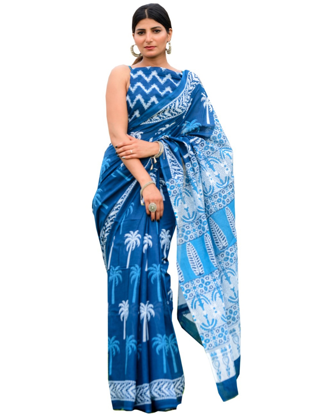 

JALTHER Blue & White Floral Pure Cotton Block Print Saree