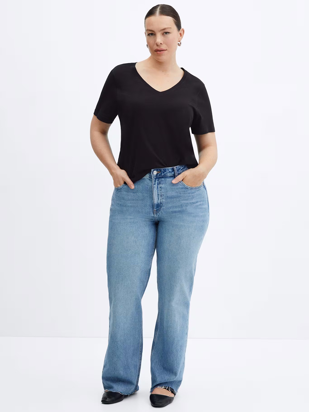 

COLOR CAPITAL Top, Black