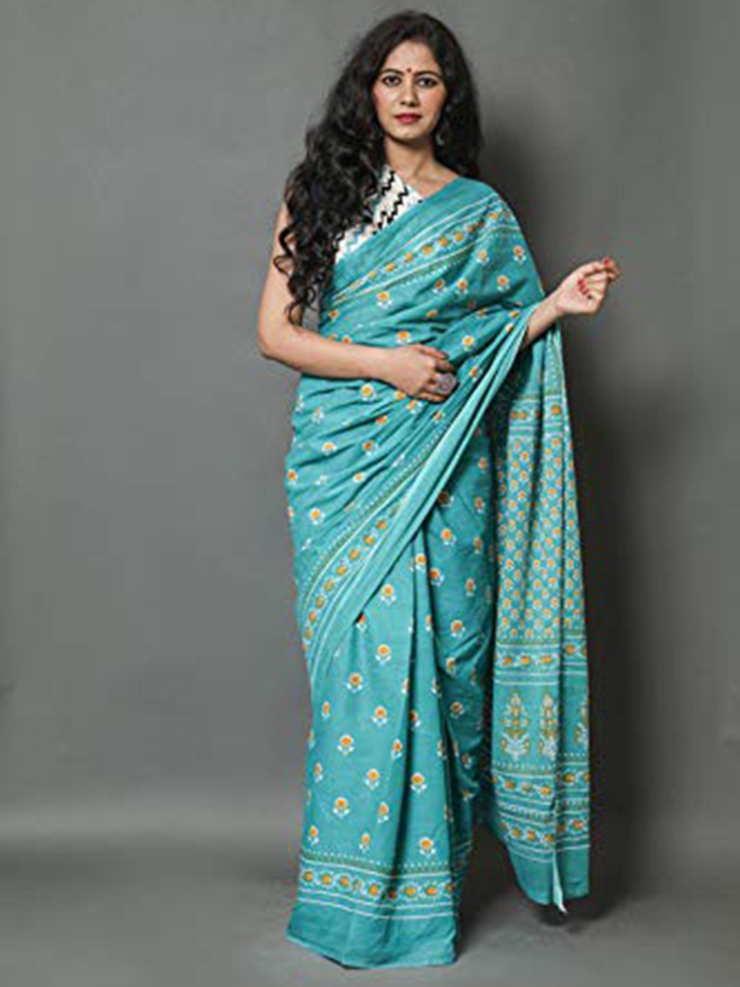 

KIAARON Ethnic Motifs Pure Cotton Block Print Saree, Green