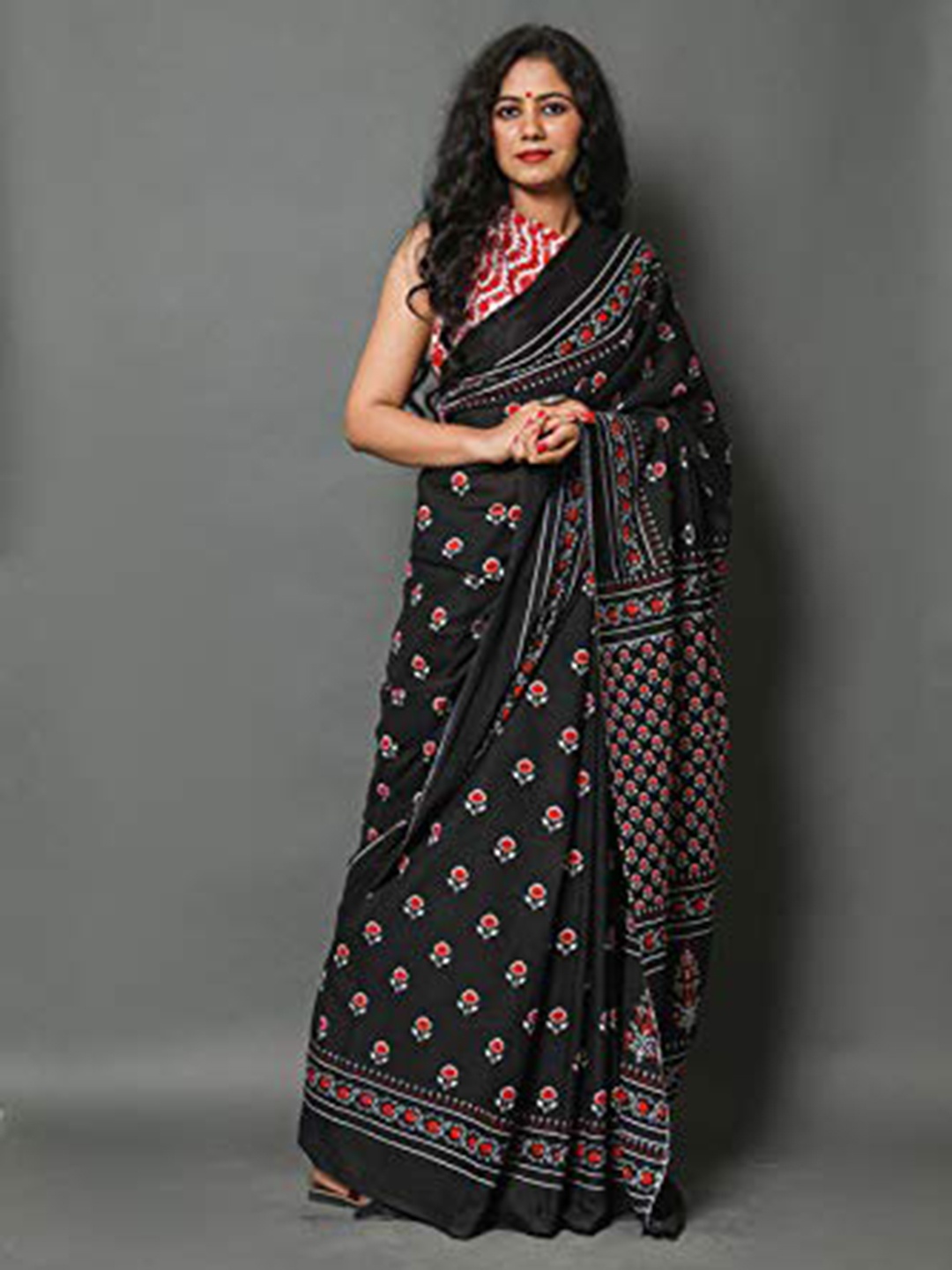 

KIAARON Ethnic Motifs Pure Cotton Block Print Saree, Black