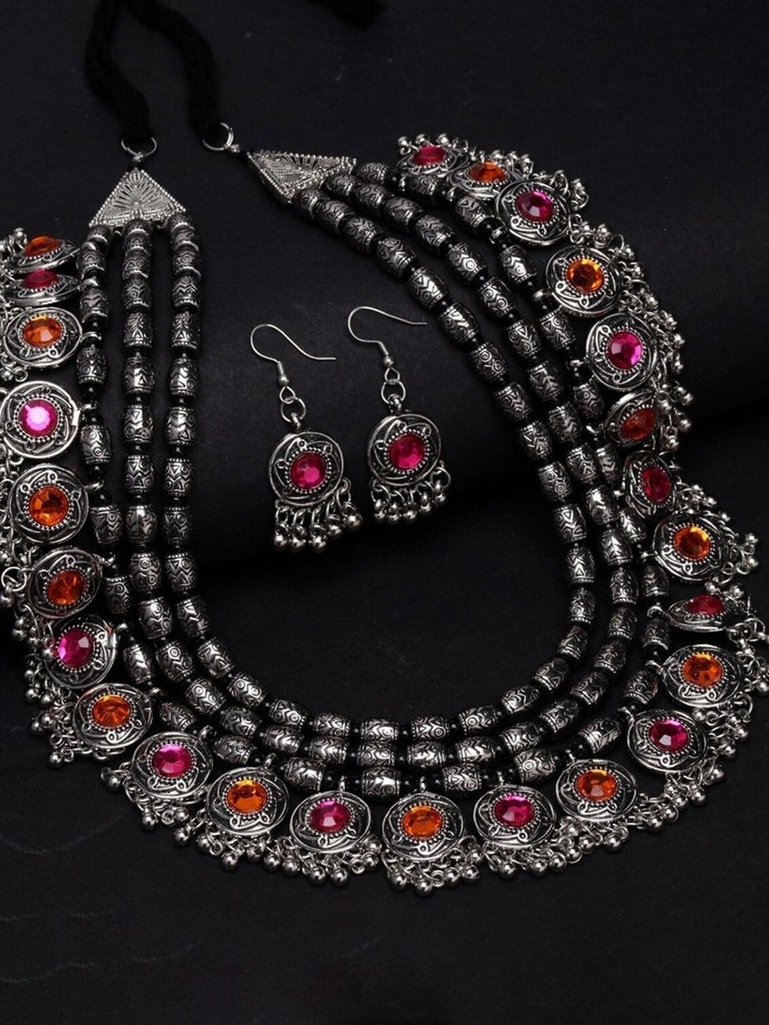 

Oxidized Heaven Sterling Silver-Plated Textured Stone Studded & Beaded Jewellery Set