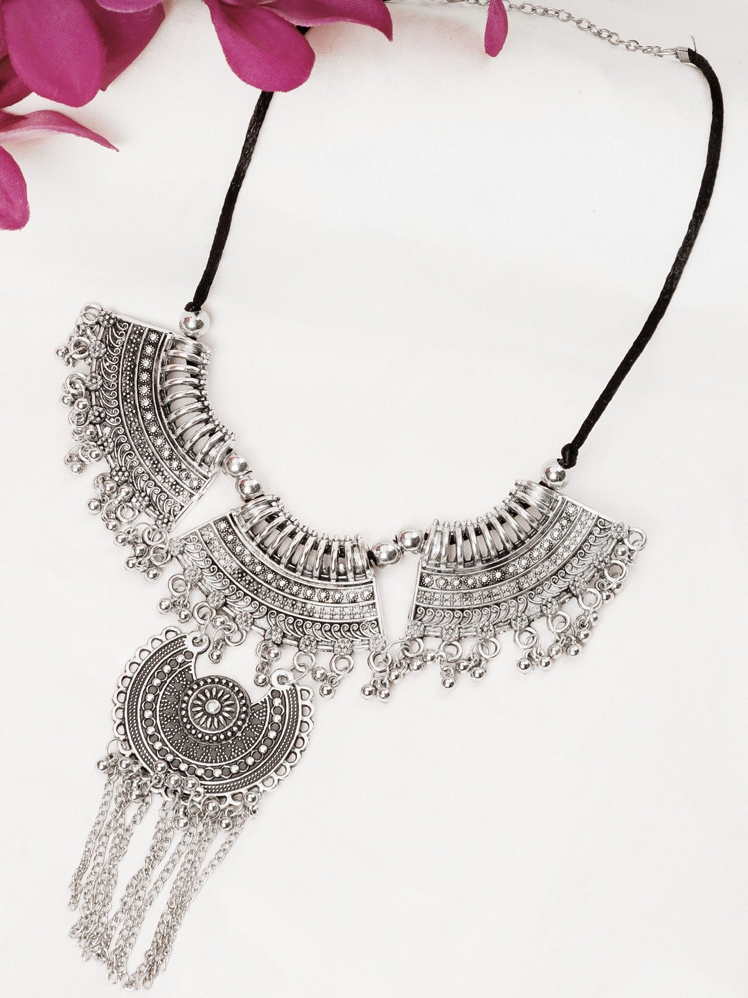 

Oxidized Heaven Silver-Plated Beaded Necklace
