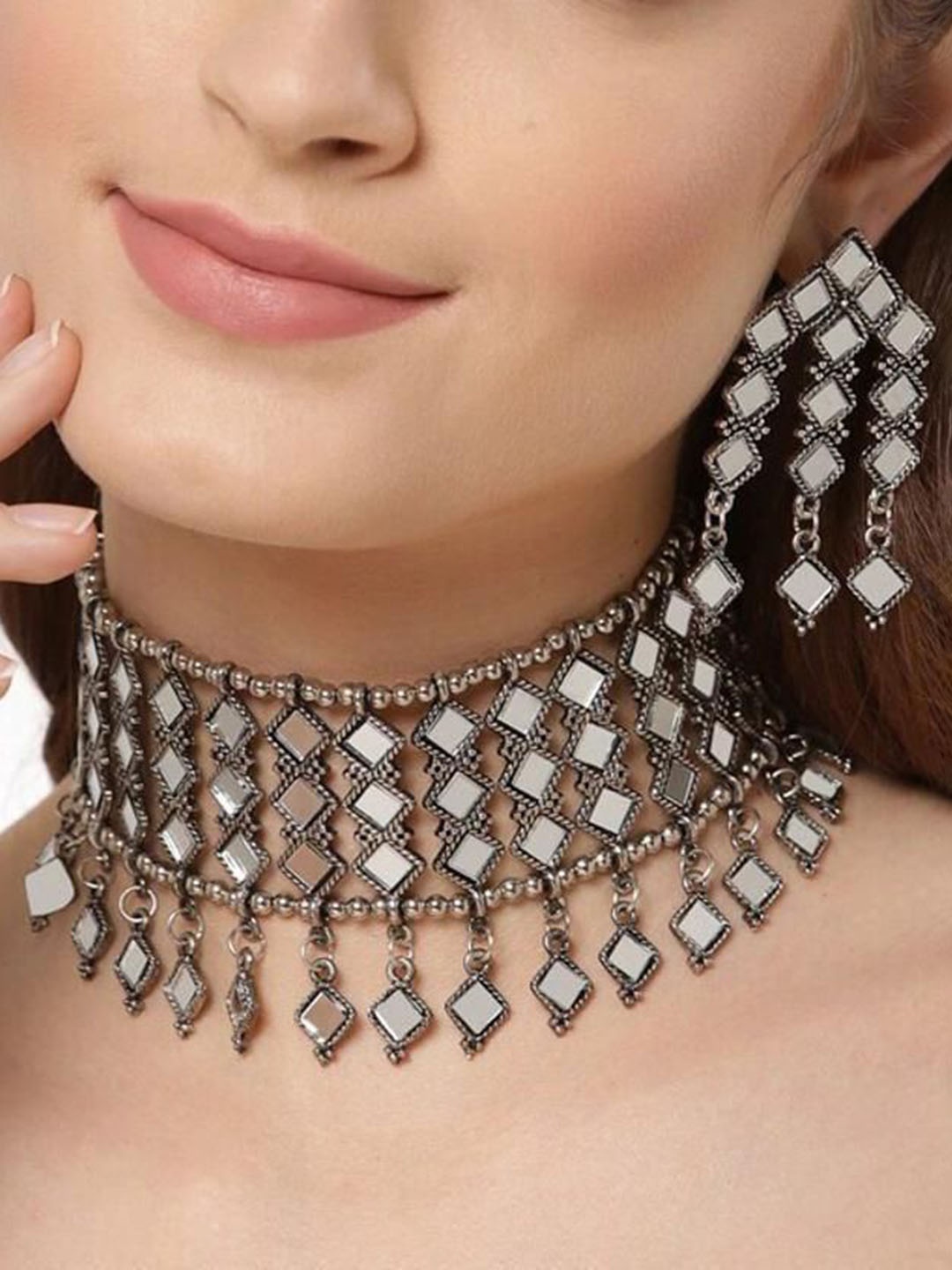 

Oxidized Heaven Silver-Plated Stone-Studded Jewellery Set