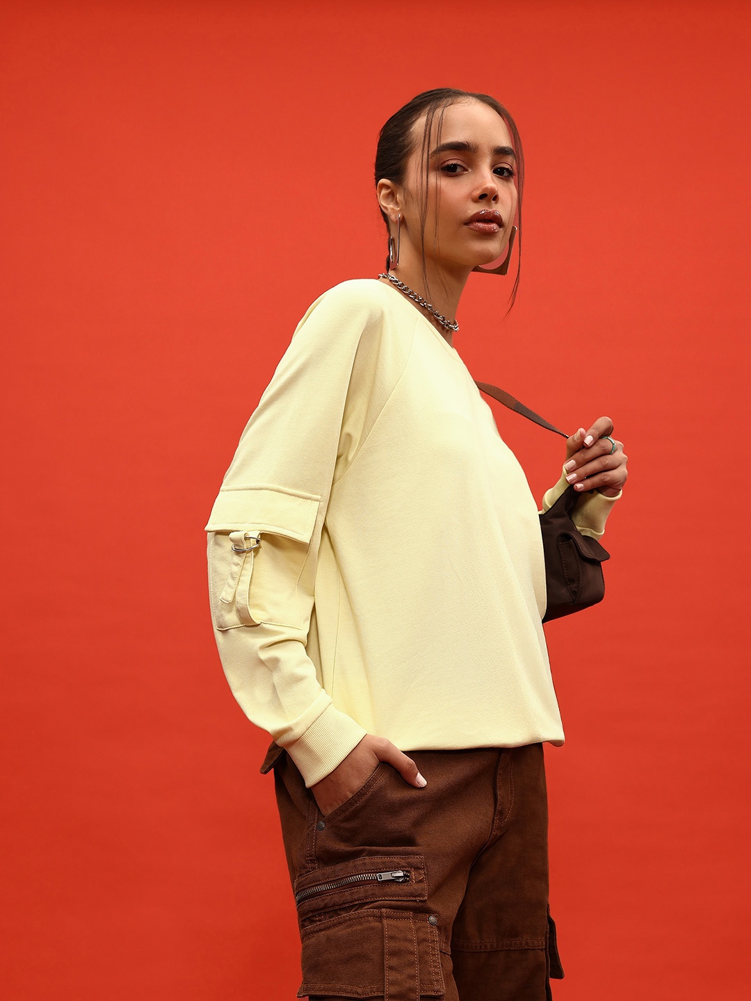 

DressBerry Citrus Burst Raglan Sleeves Sweatshirt, Yellow