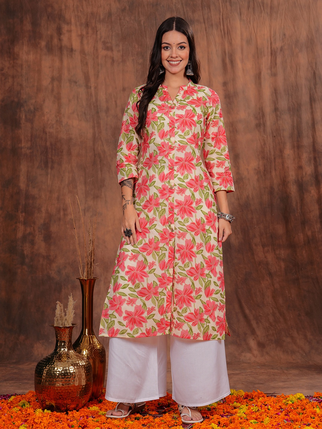 

HIBIKI Floral Printed Mandarin Collar Straight Cotton Kurta, Pink