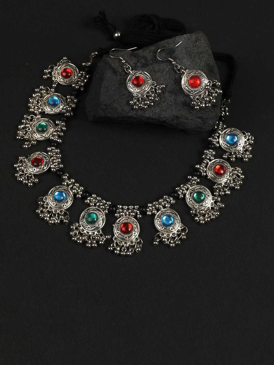 

Oxidized Heaven Silver-Plated Stone Studded & Beaded Jewellery Set