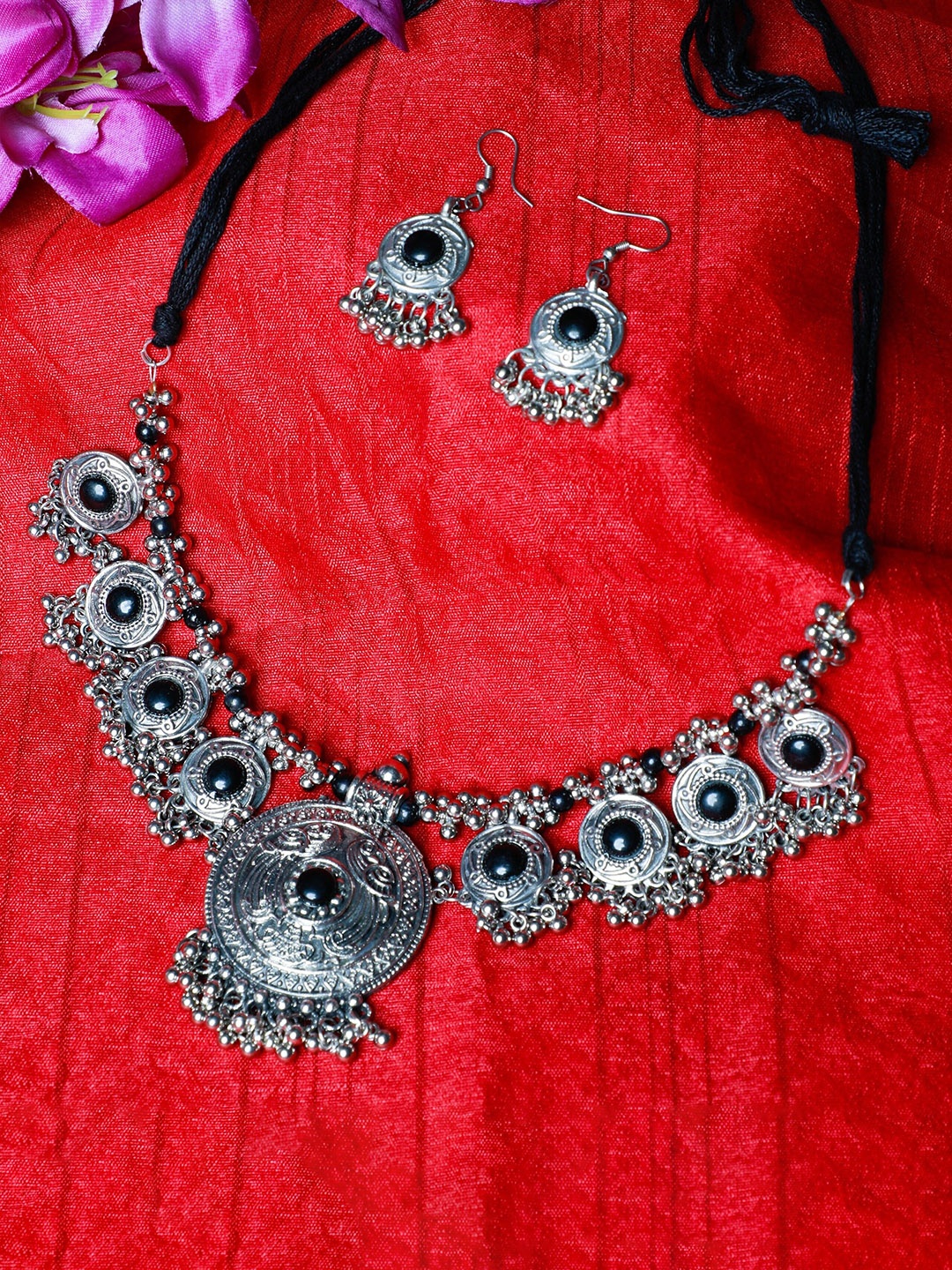 

Oxidized Heaven Silver-Plated Stone Studded & Beaded Jewellery Set