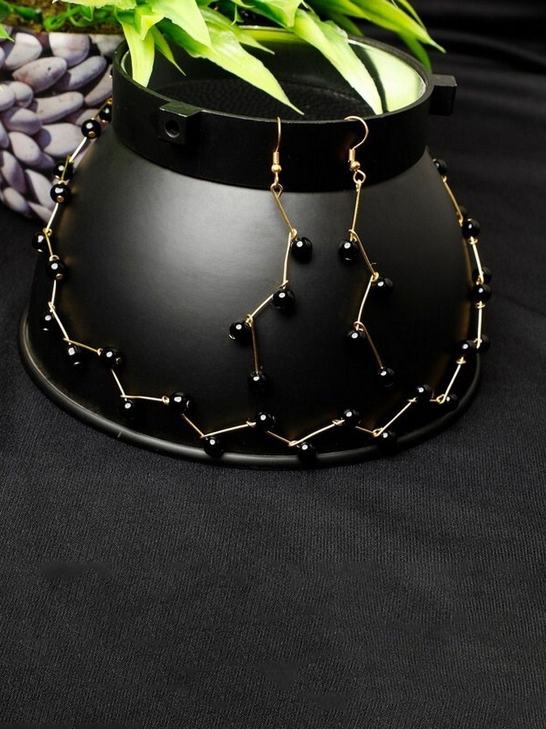 

Oxidized Heaven Gold-Plated Beaded Jewellery Set