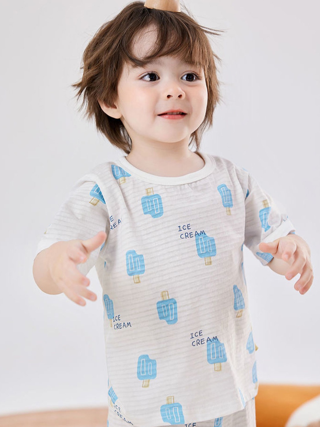 

LULU & SKY Girls Printed Pure Cotton Night suit, Blue
