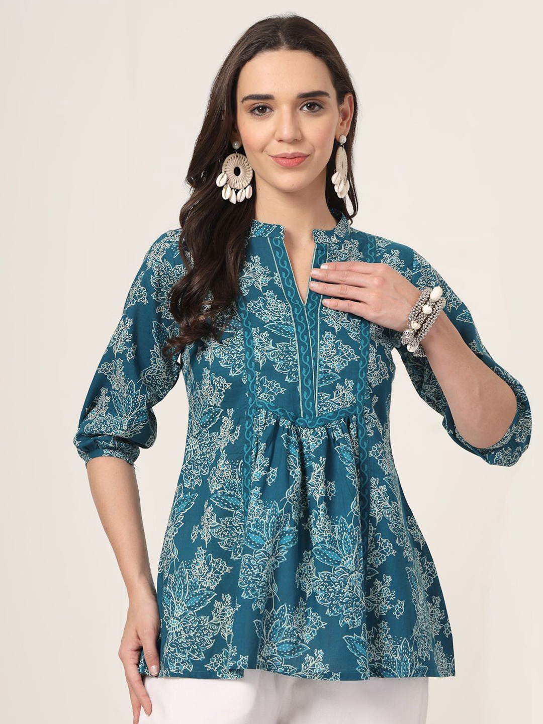 

Style Quotient Mandarin Collar Printed Tunic, Blue