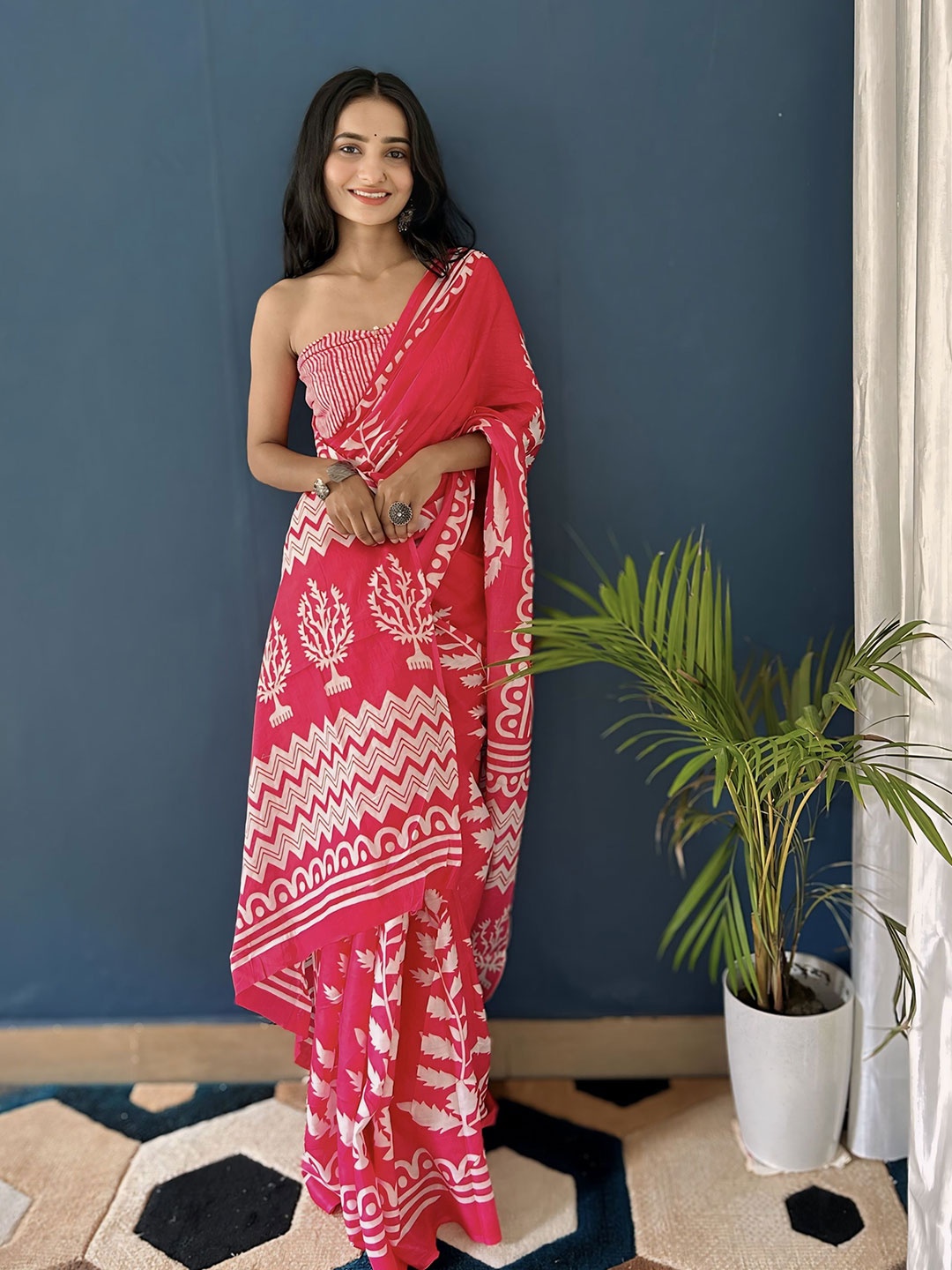 

HERE&NOW Kalamkari Printed Pure Cotton Bagru Saree, Red