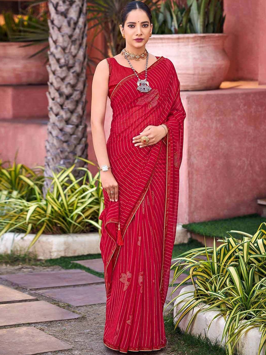 

A.V.M Prints Striped Beads and Stones Pure Silk Saree, Red