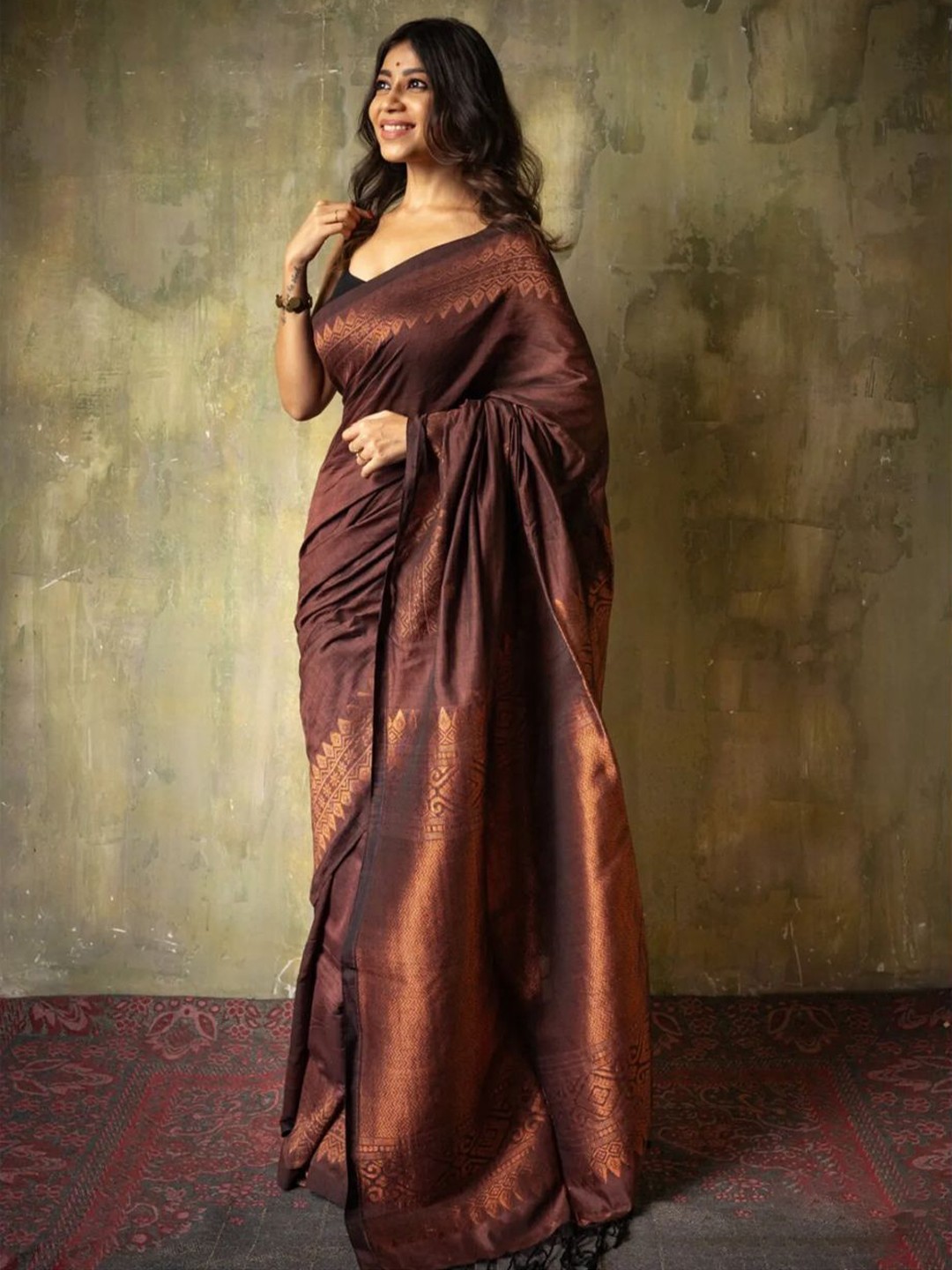 

ZIKARAA Woven Design Zari Pure Silk Saree, Coffee brown
