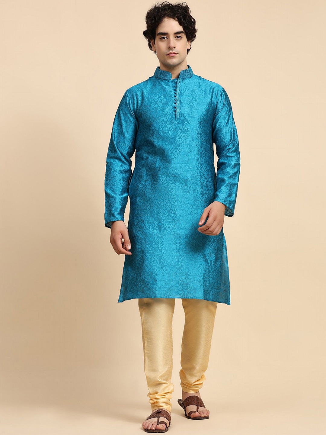 

SKAVIJ Mandarin Collar Ethnic Motifs Woven Design Straight Kurta with Churidar, Turquoise blue