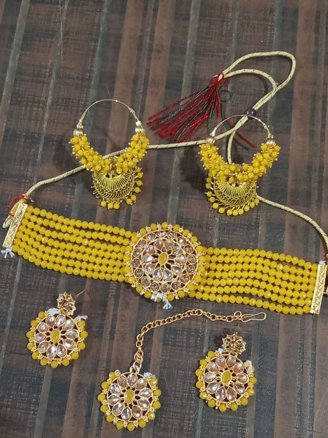 

JMBW INTERNATIONAL Gold-Plated Kundan Studded Jewellery Set