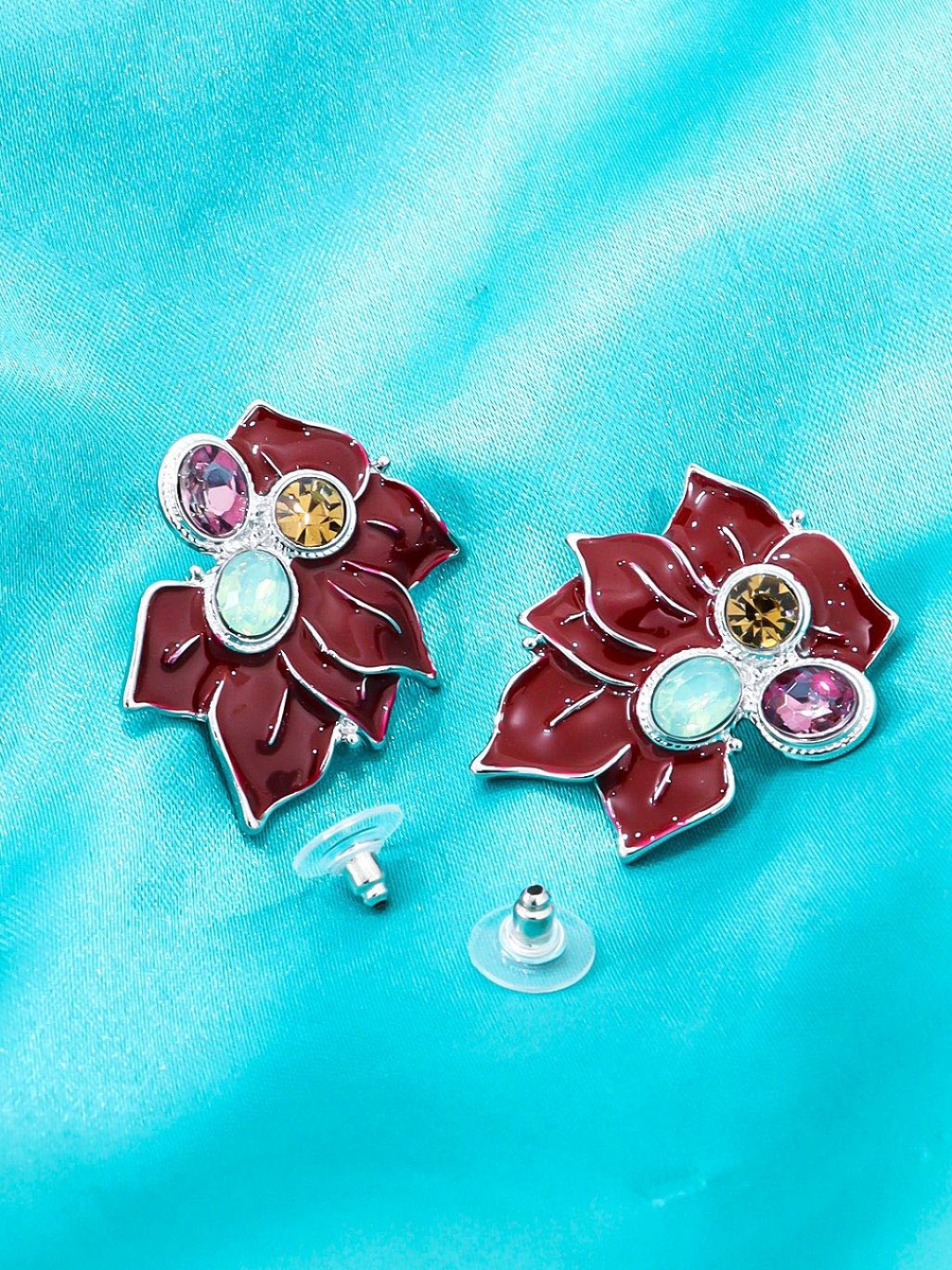 

FIMBUL Silver-Plated Stainless Steel Matte Resin Floral Rhinestone Acrylic Petal Studs, Maroon