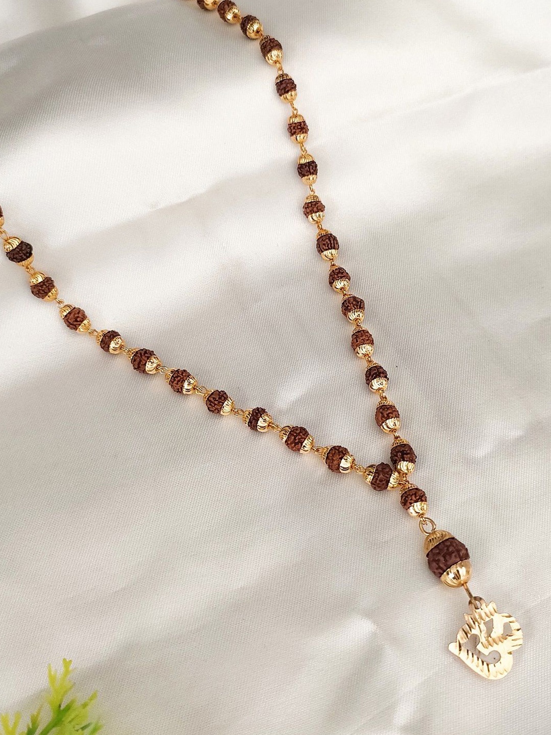 

Minprice Men Gold-Plated Beaded Minimal Chain