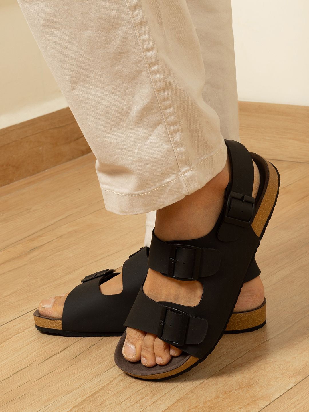 

Big Fox Men PU Comfort Sandals With Buckle Details, Black