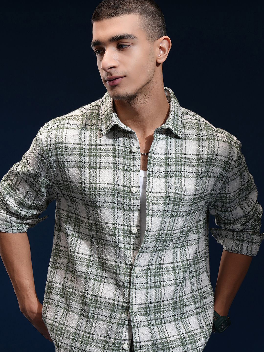 

HIGHLANDER Men Opaque Checked Casual Shirt, Olive