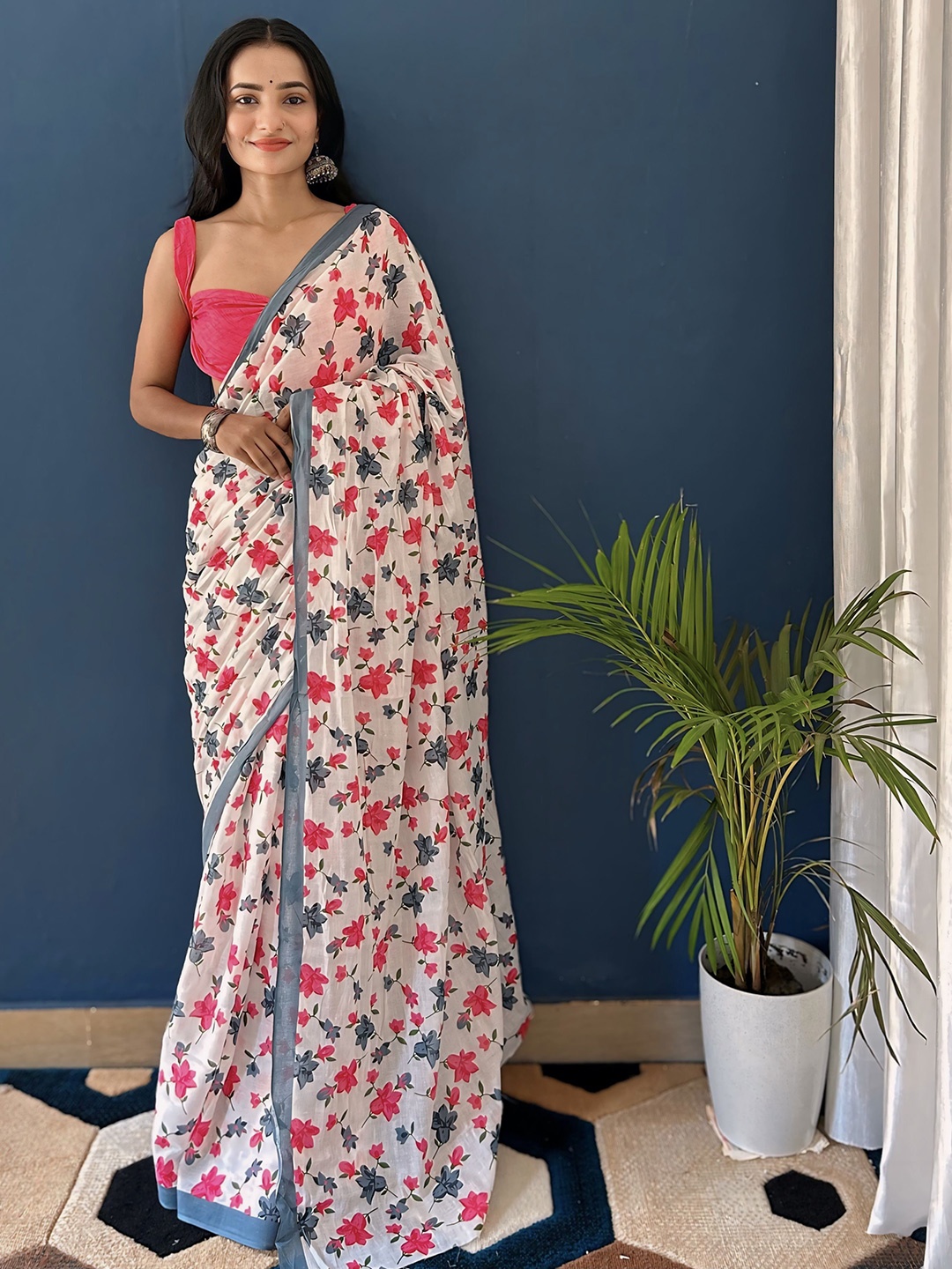 

HERE&NOW Floral Printed Pure Cotton Saree, White