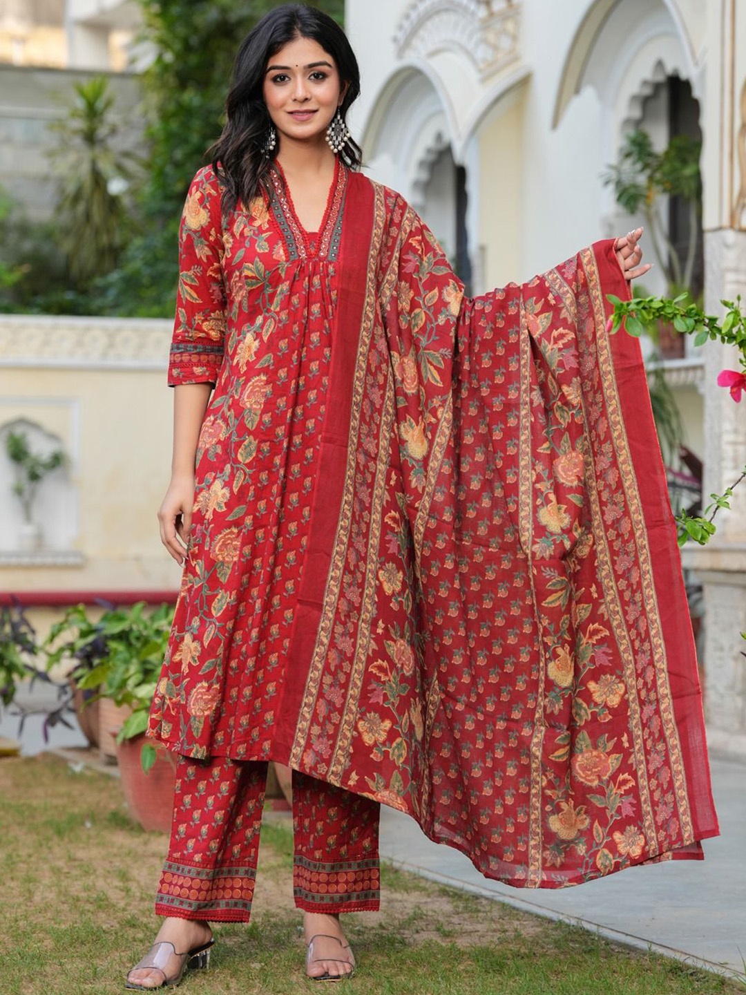

KALINI Women Floral Printed Empire Sequinned Pure Cotton Kurta with Trousers & With Dupatta, Maroon