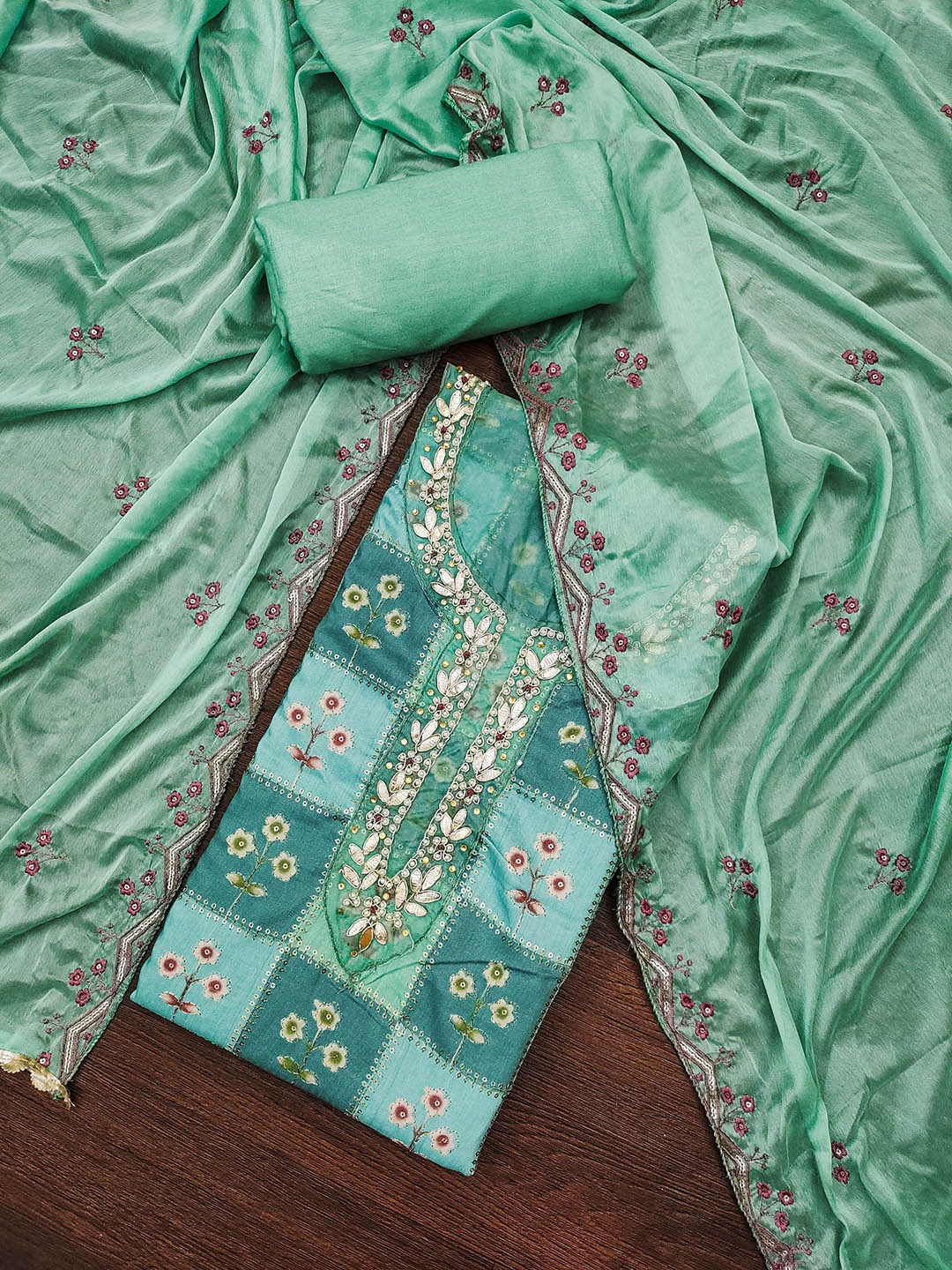 

Maroosh Floral Printed Sequinned Unstitched Dress Material, Sea green
