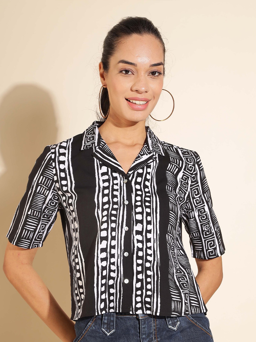 

HERE&NOW Women Slim Fit Opaque Printed Casual Shirt, Black