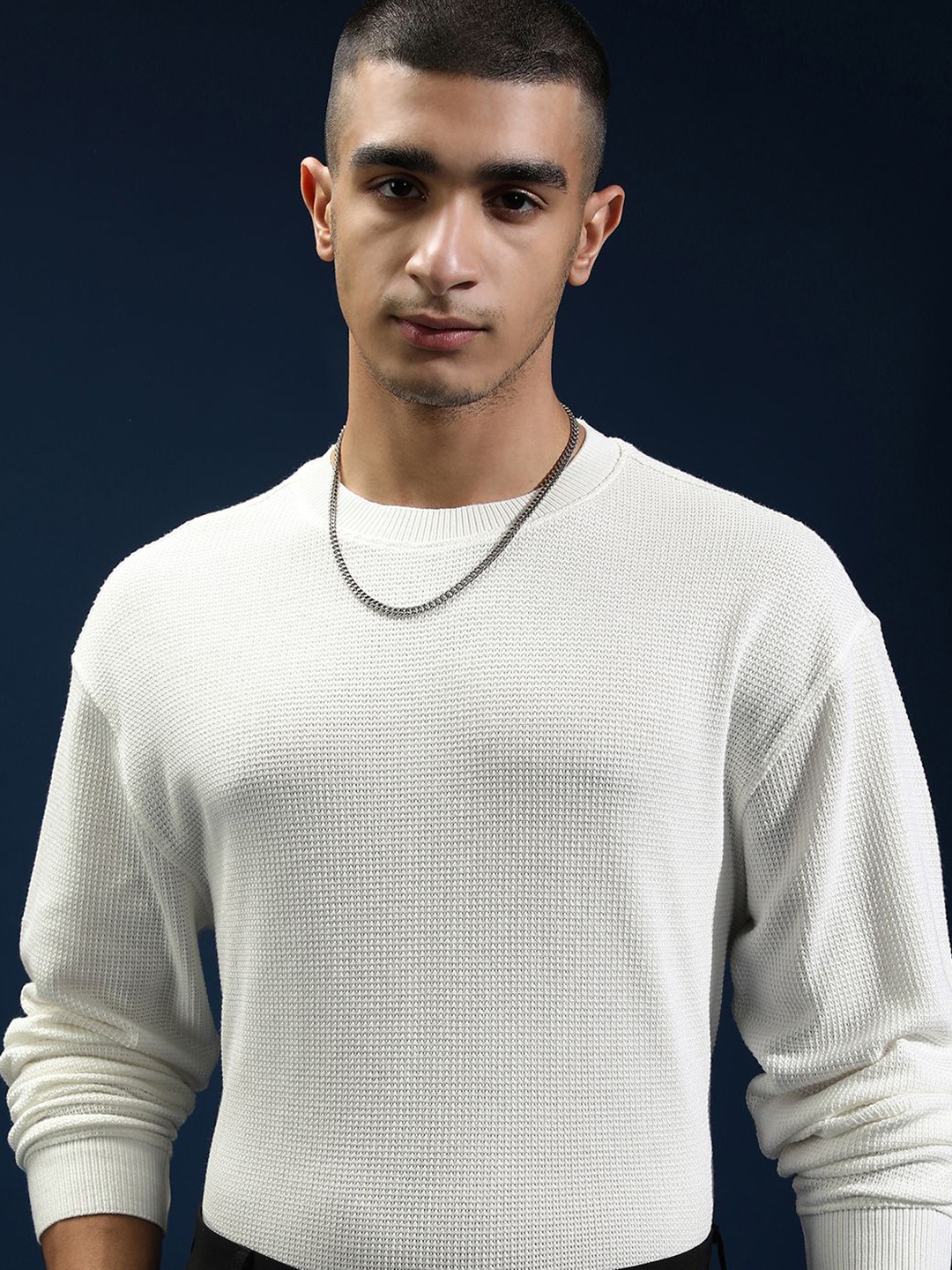 

HIGHLANDER Men Round Neck Knitted Textured Relaxed Drop Shoulder Sweatshirt, White
