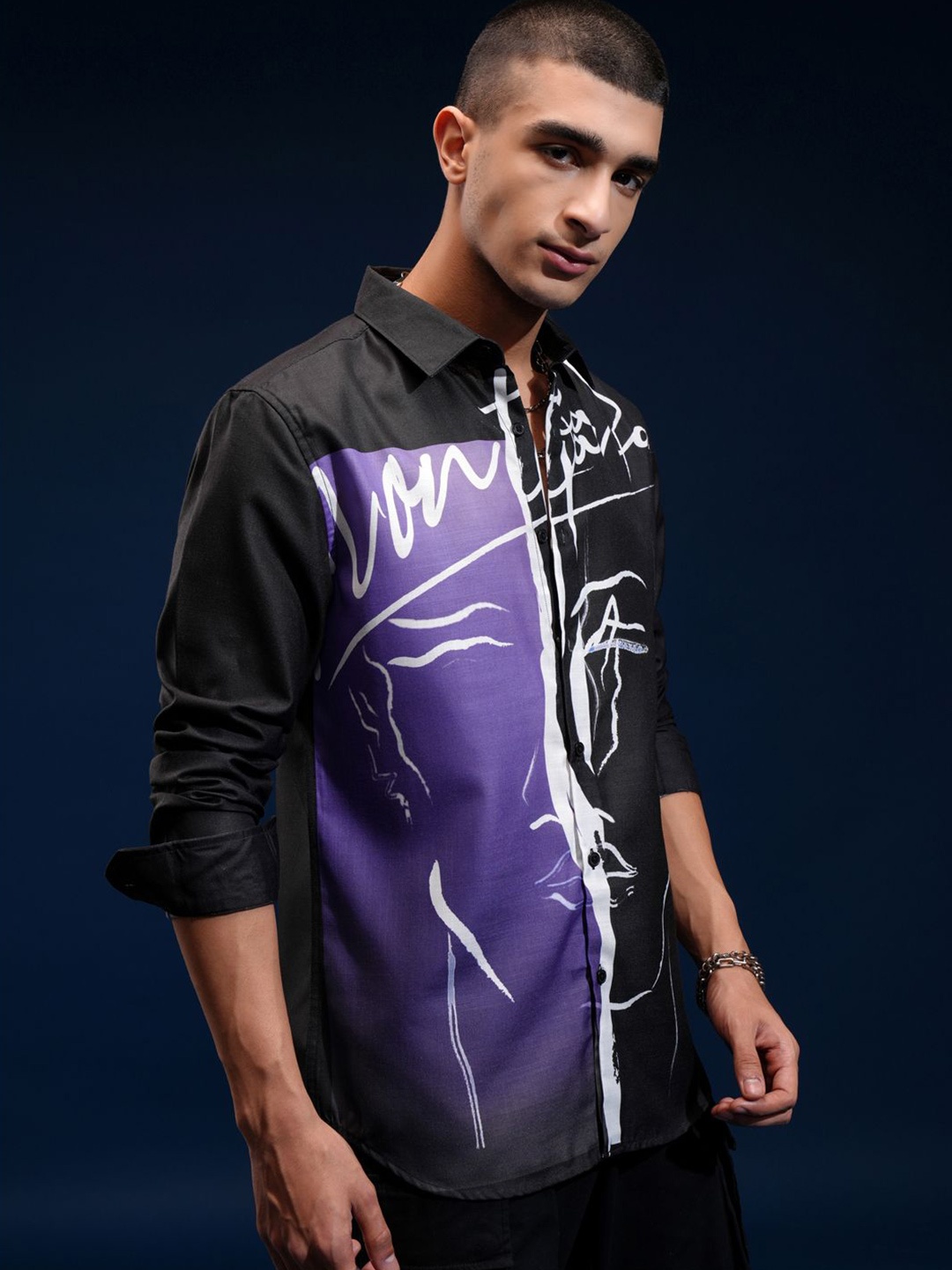 

HIGHLANDER Men Placement Patterned Casual Shirt, Black