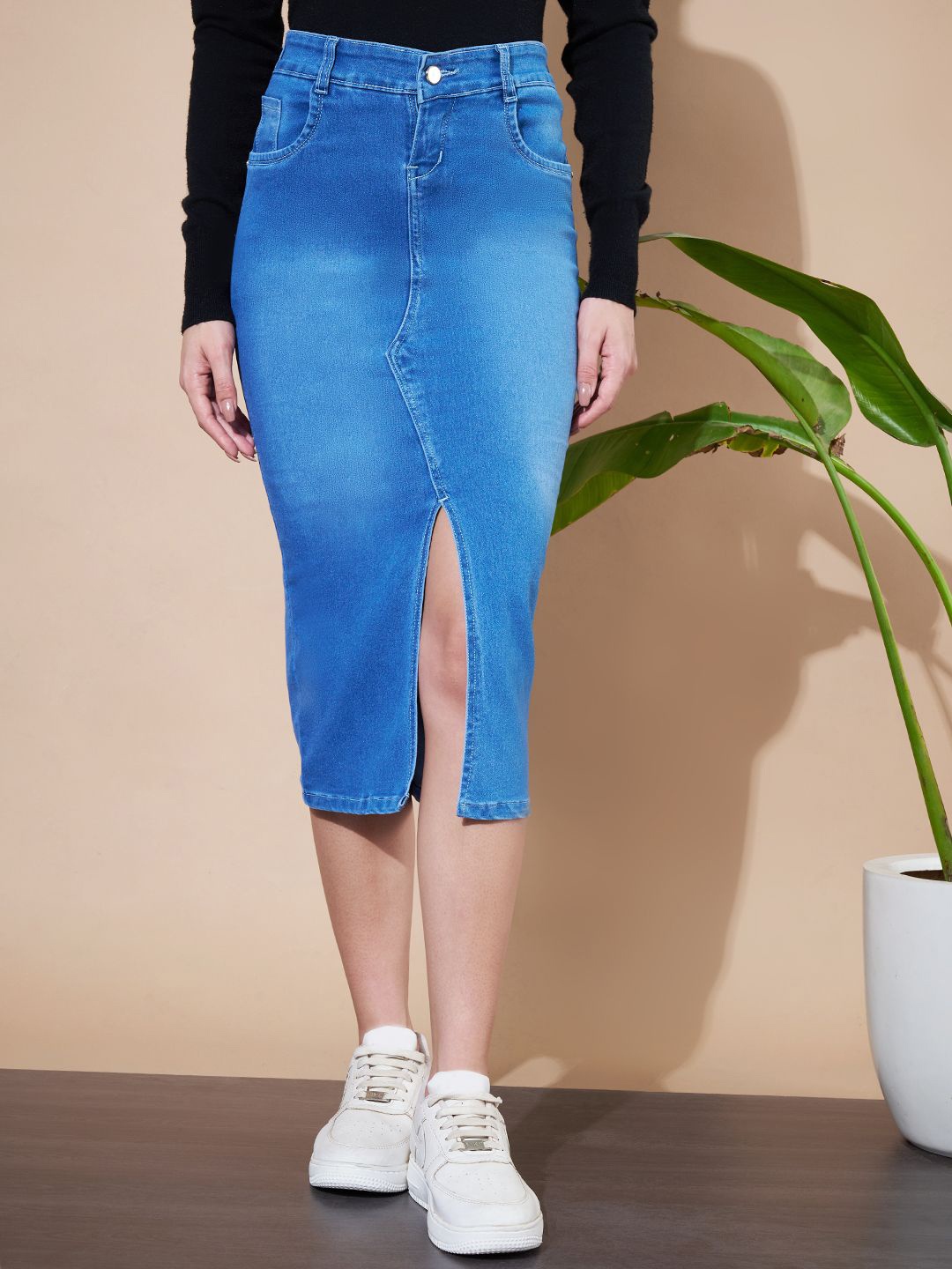 

Purple Feather Denim Pencil Skirt, Blue