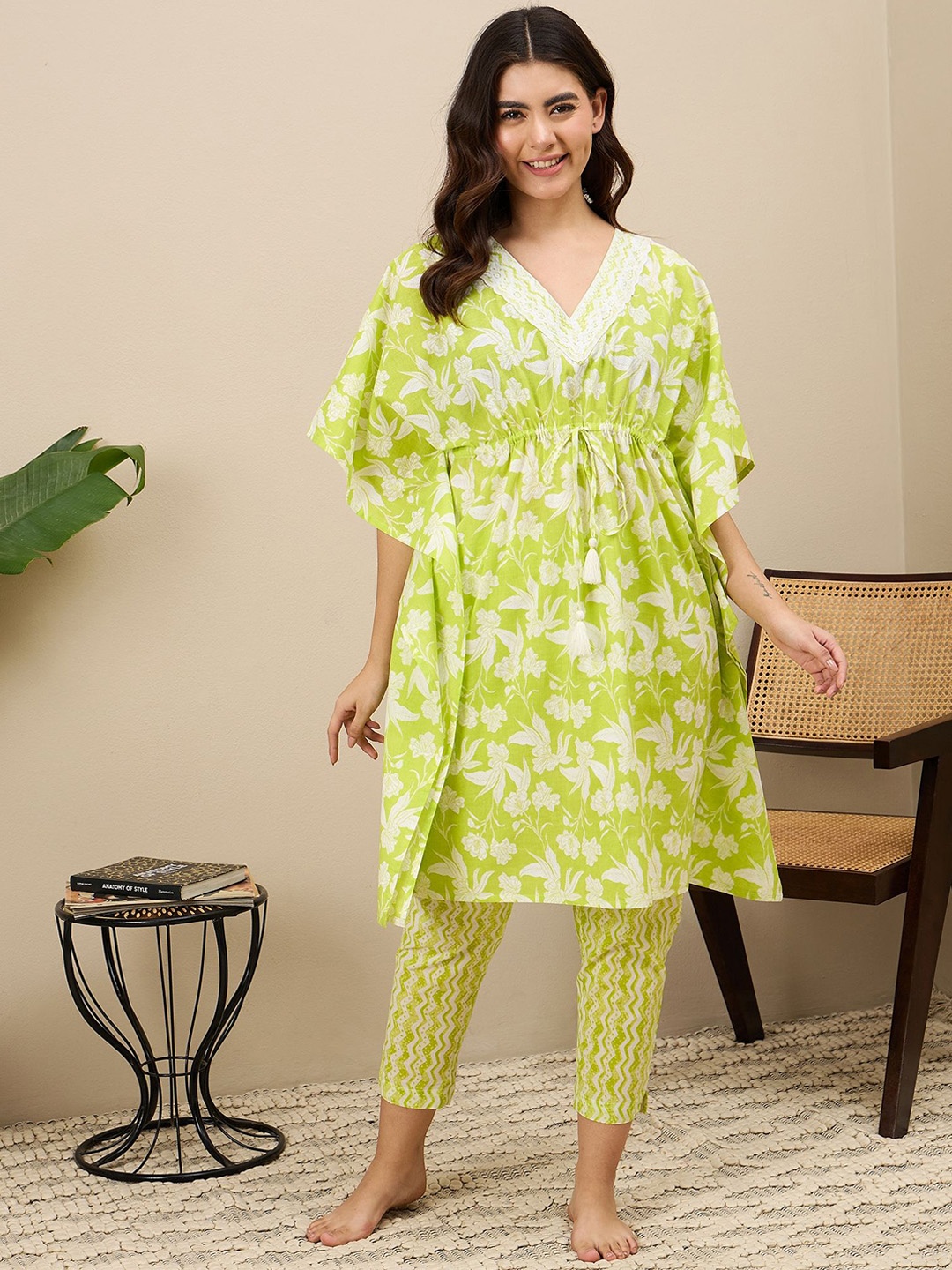 

ETC Women Printed Kaftan Night suit, Green