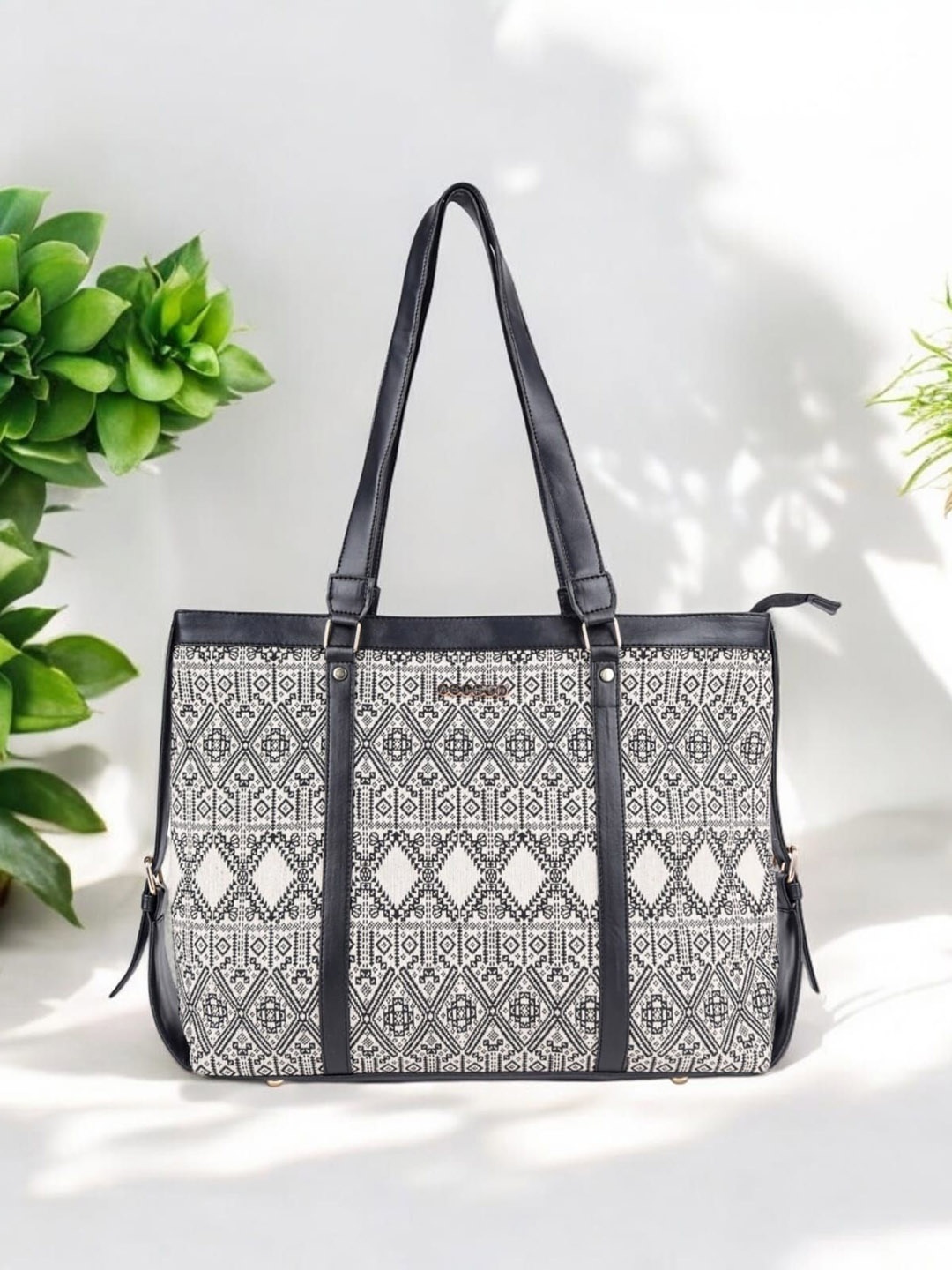 

ASTRID Women Textured Handheld Bag, Black