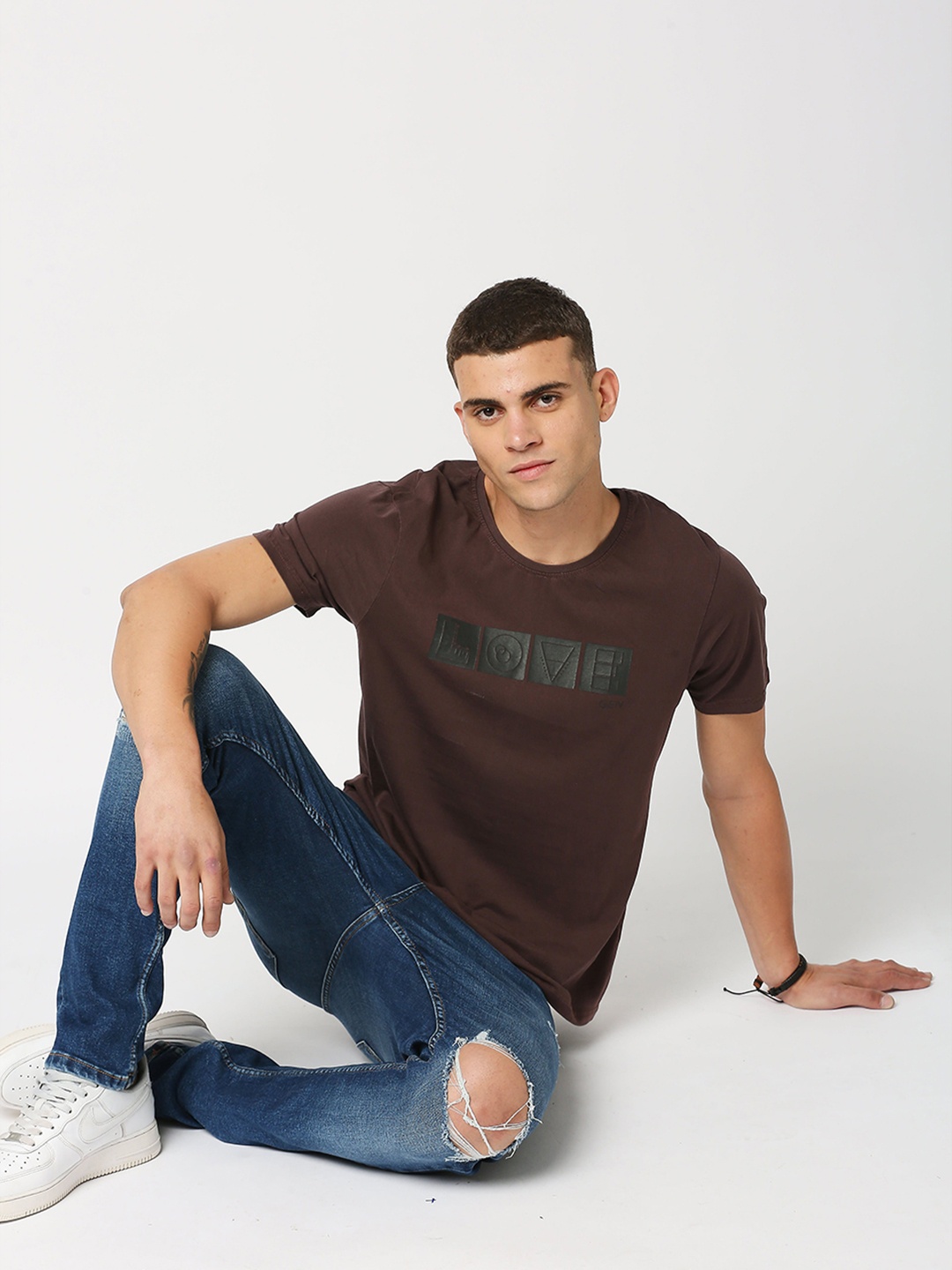 

LOVEGEN Men Typography Printed Round Neck Cotton T-shirt, Brown